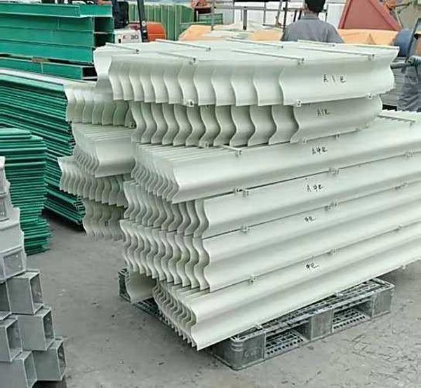 冷却塔收水器